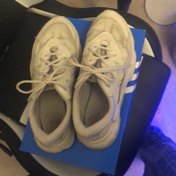 Adidas ozweego - Picture 2 of 3